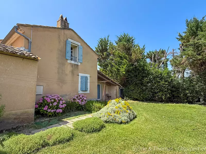 Maison, 326,6 m²