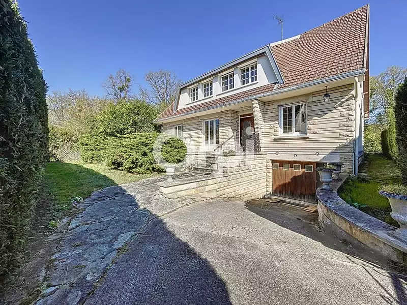 Maison, 221 m²