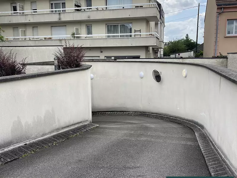 Parking, 10 m²