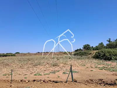 Terrain, 3 300 m²
