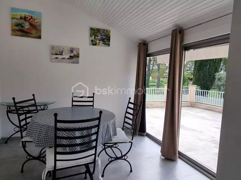 Maison, 239 m²