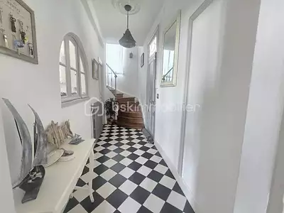 Maison, 200 m²