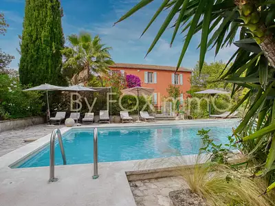 Maison, 267 m²