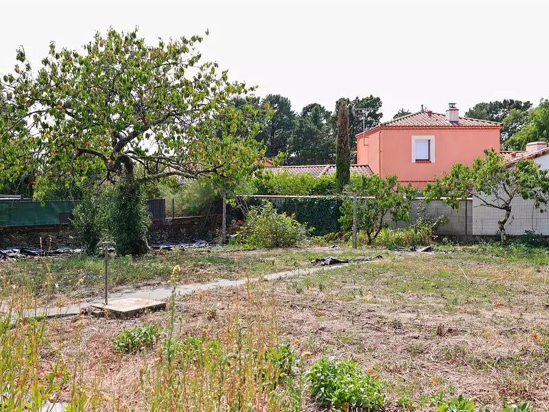 Terrain, 364 m²