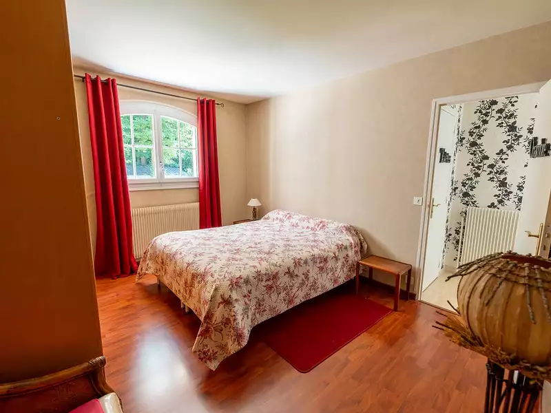 Maison, 370 m²