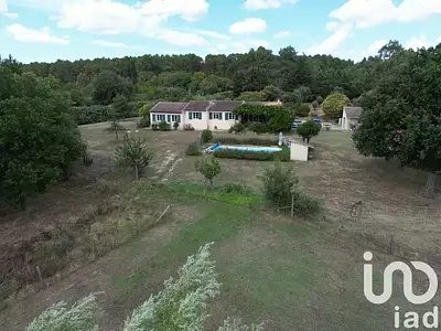 Maison, 164 m²