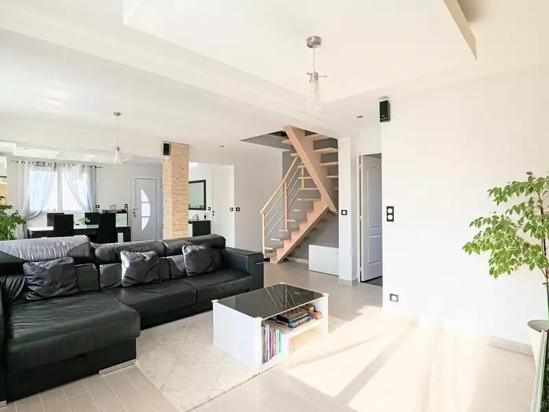 Maison, 191 m²