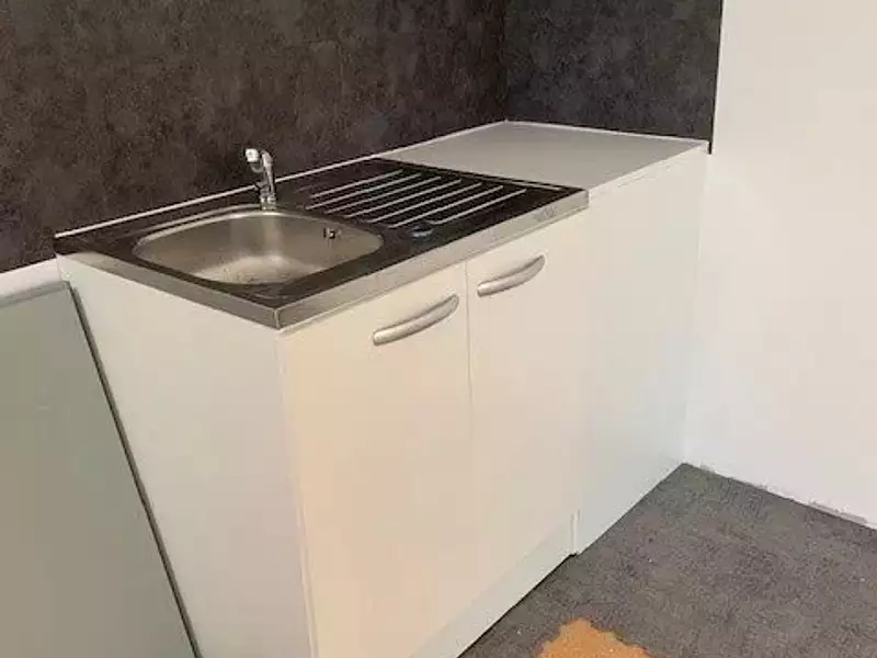 Divers, 30 m²