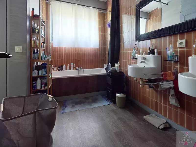 Maison, 146 m²