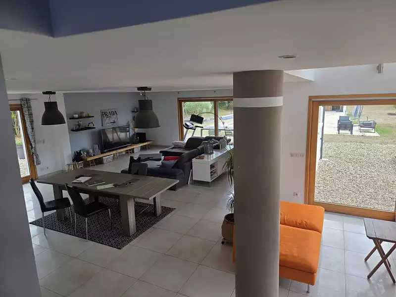 Maison, 220 m²