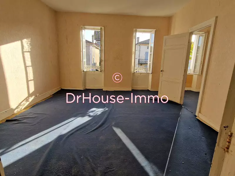 Maison, 167 m²