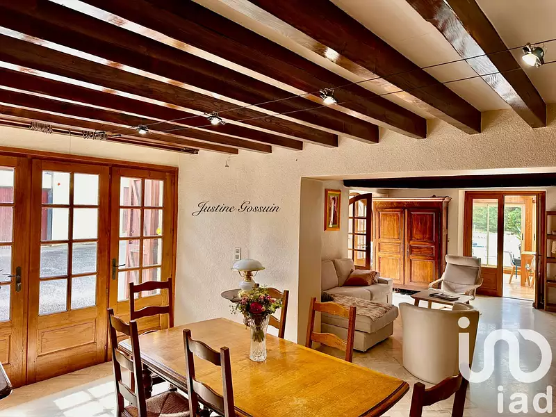 Maison, 252 m²