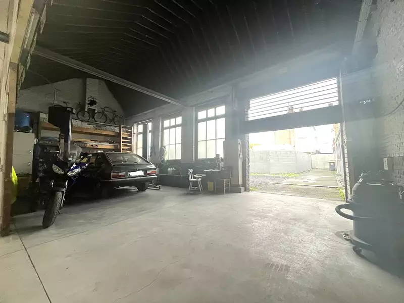 Divers, 393 m²