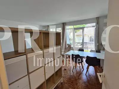 1 090 € CC Appartement • 1 pièce Sceaux (92330)
