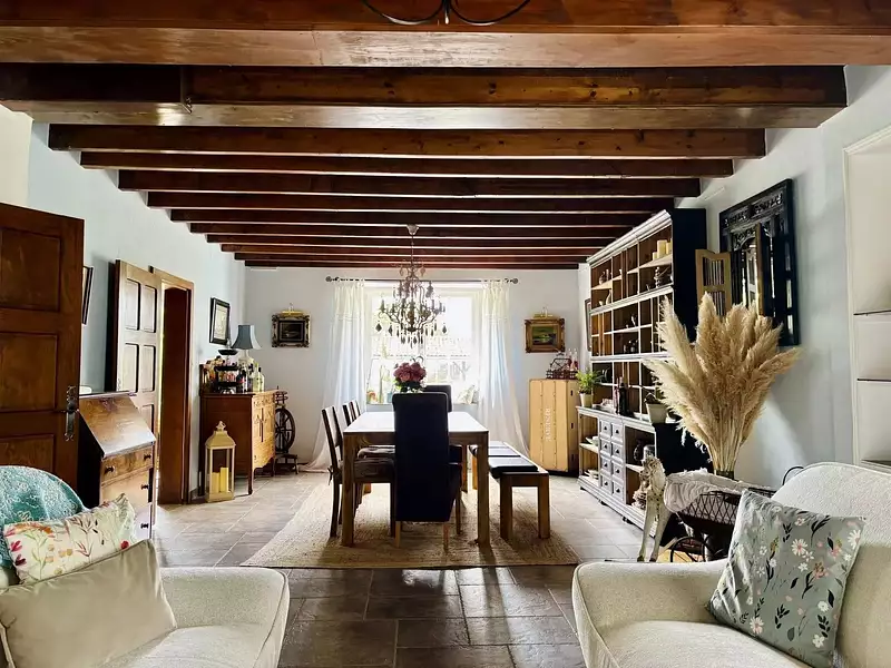 Maison, 325 m²
