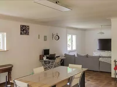 Maison, 225 m²