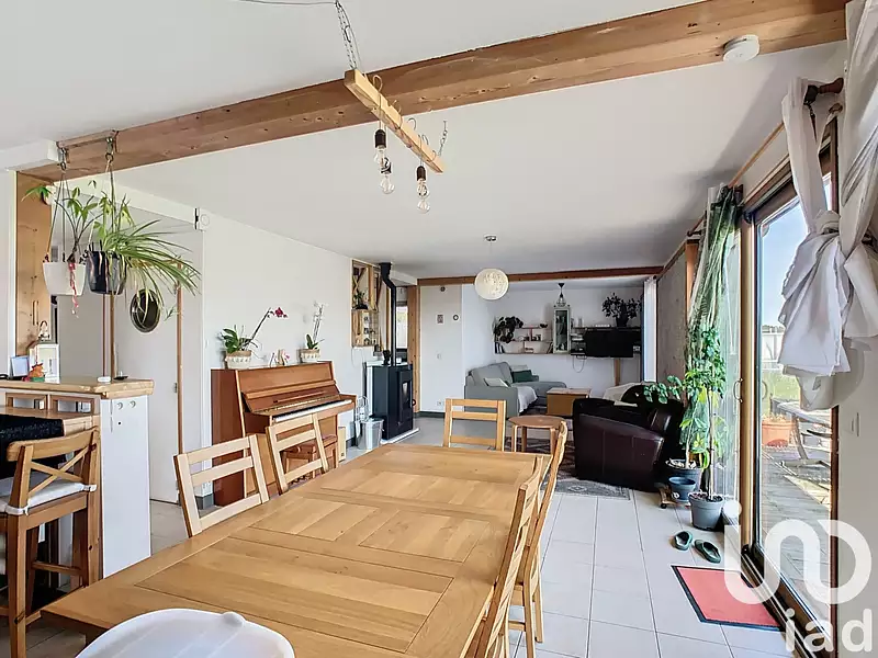 Maison, 215 m²