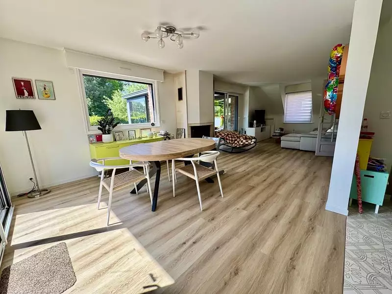Maison, 114 m²