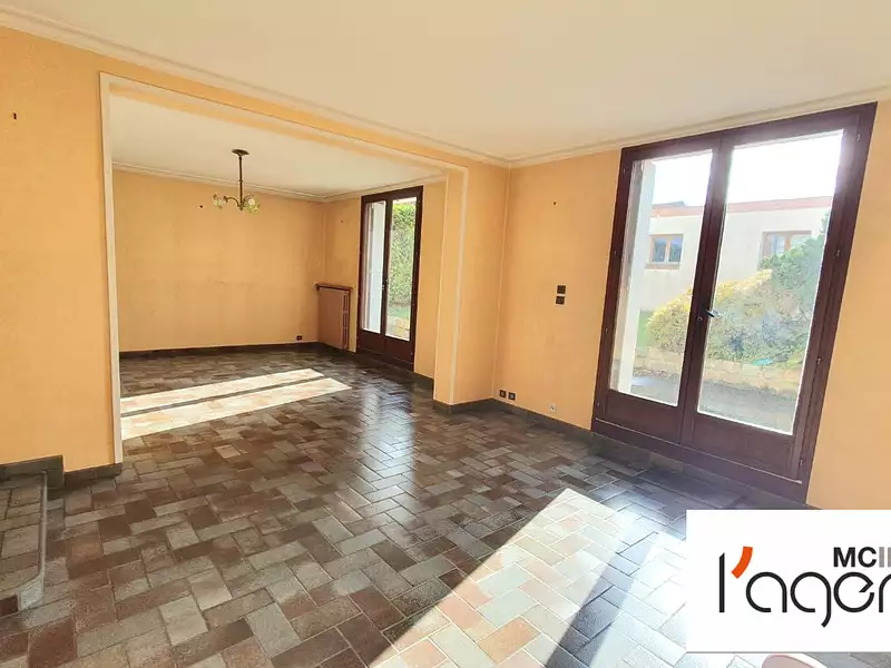 Maison, 180 m²