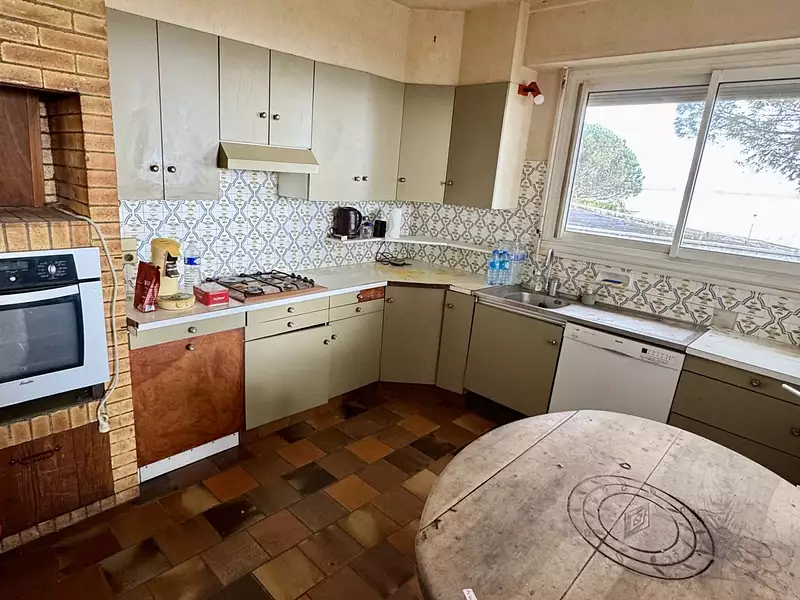 Maison, 166 m²