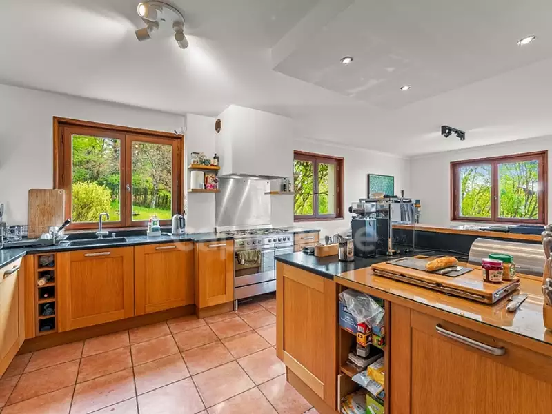 Maison, 180 m²