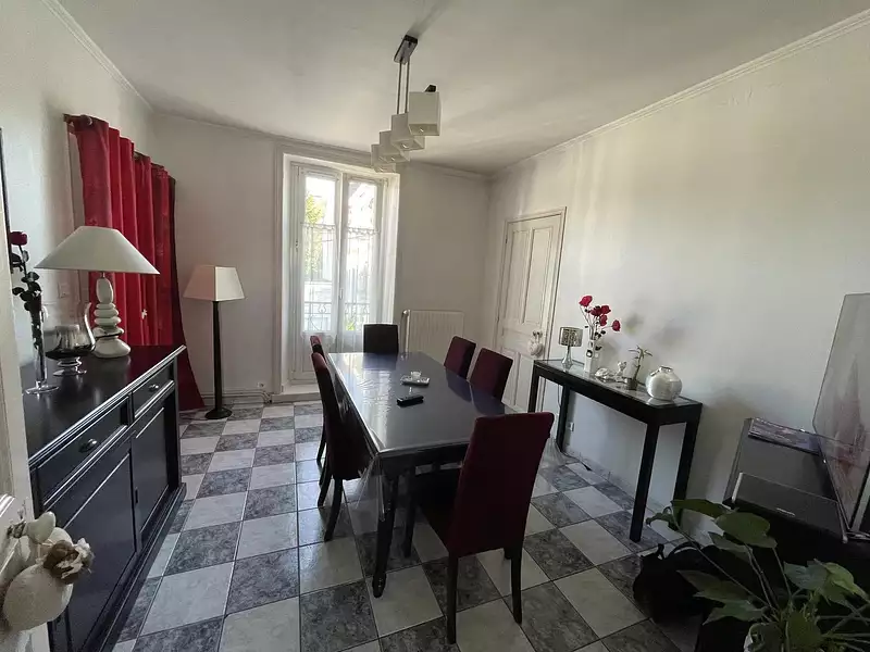 Immeuble, 172 m²