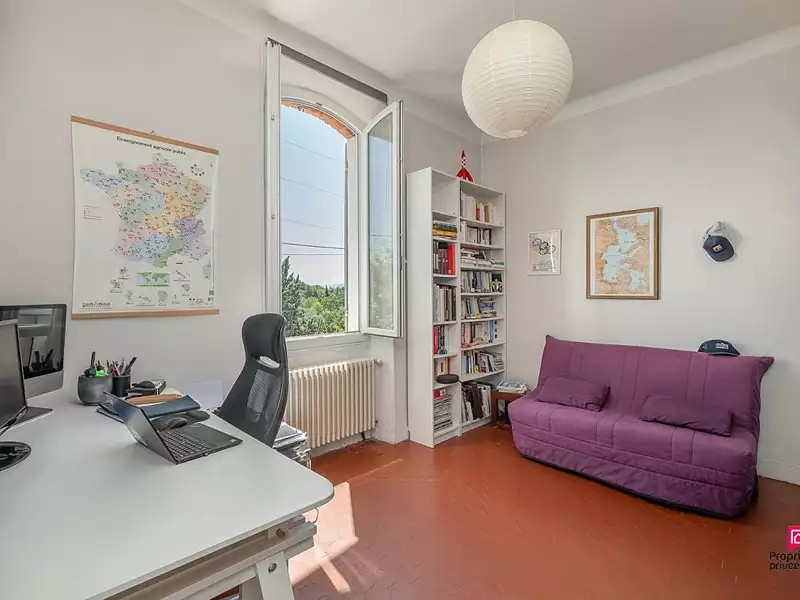 Maison, 196 m²