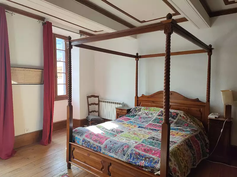 Maison, 240 m²