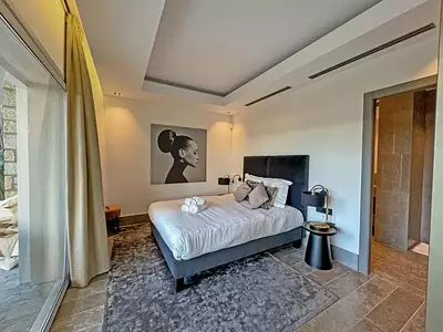 Maison, 220 m²