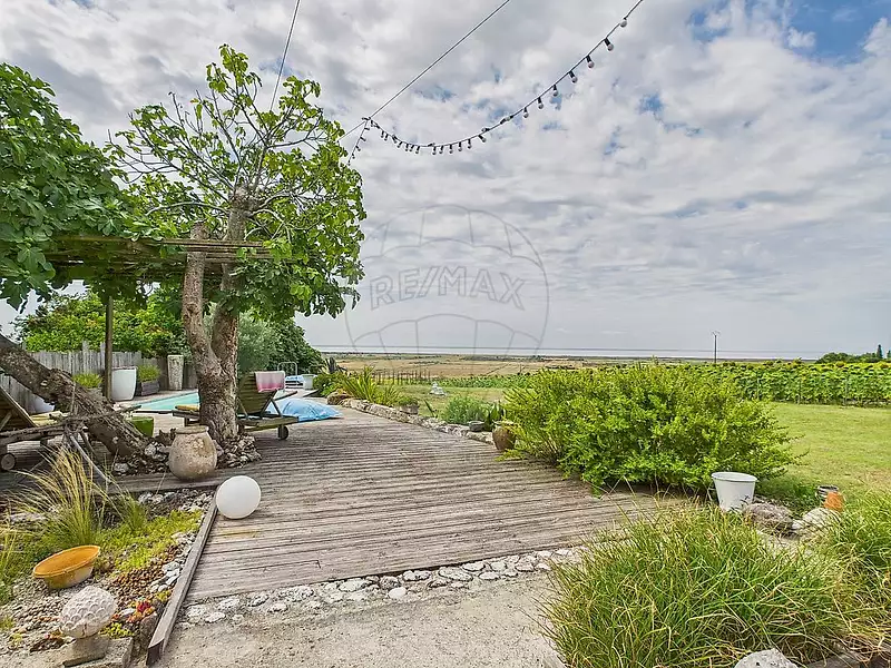 Maison, 348 m²