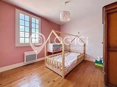 Maison, 225 m²