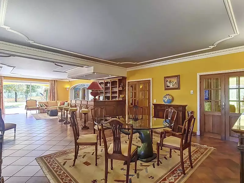 Maison, 420 m²