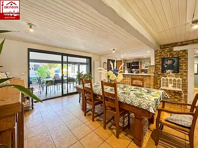 Maison, 220 m²