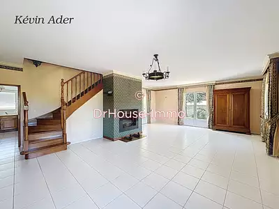 Maison, 245 m²