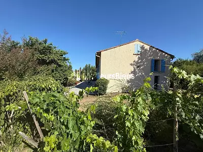 Maison, 248 m²