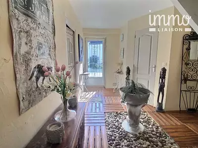 Maison, 242 m²