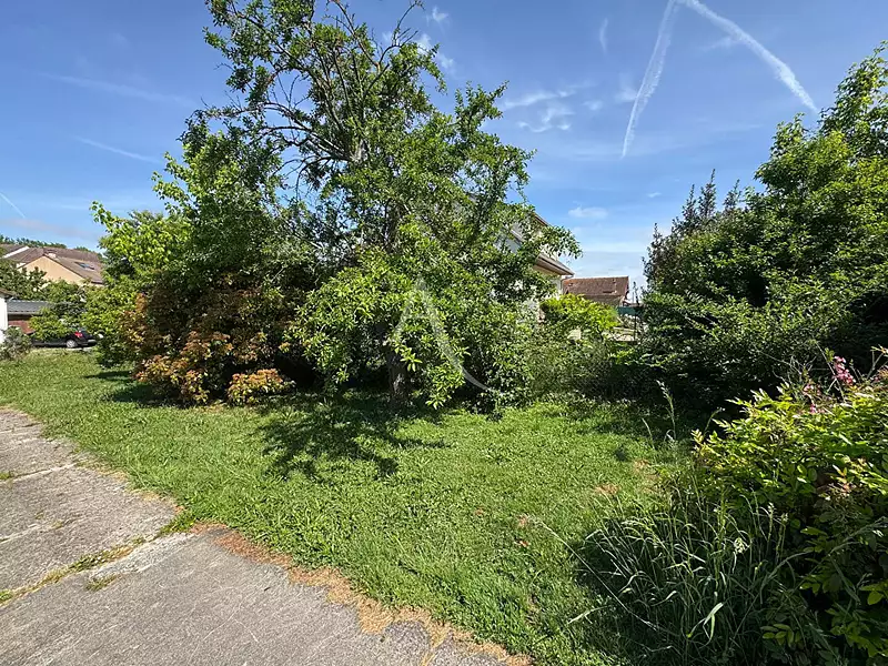 Terrain, 373 m²