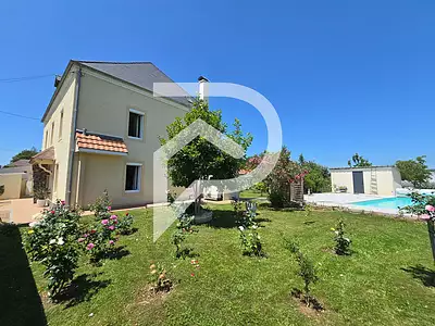 Maison, 225 m²