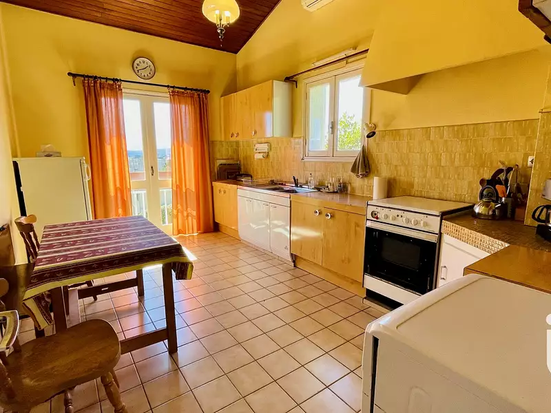 Maison, 260 m²