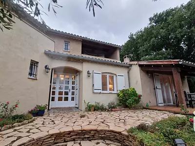 Maison, 166 m²