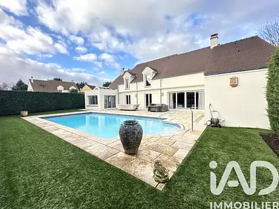 Maison, 254 m²