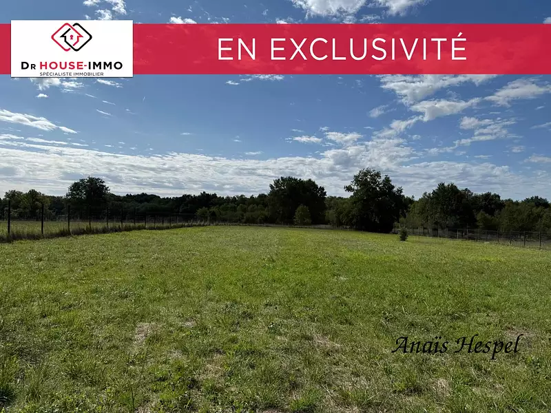 Terrain, 15 271 m²
