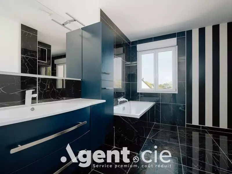 Maison, 149 m²