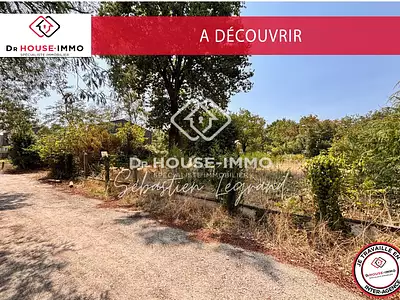 Terrain, 1 085 m²