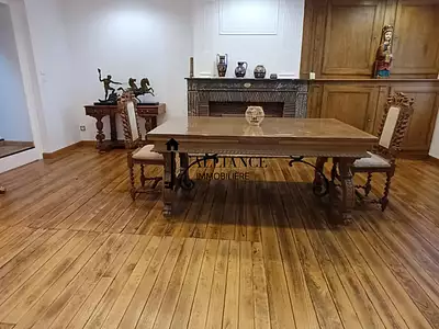 Maison, 256 m²
