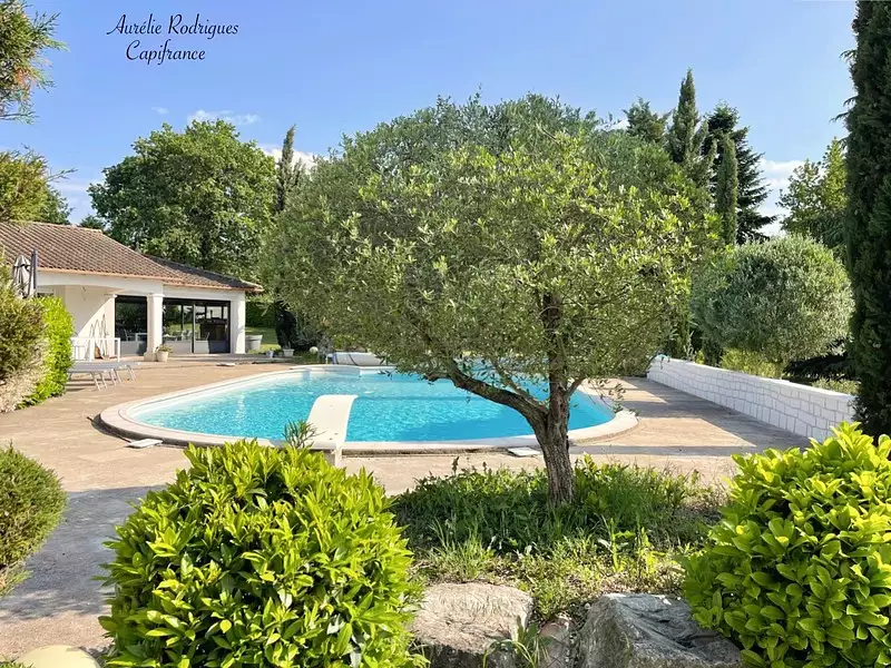 Maison, 203 m²