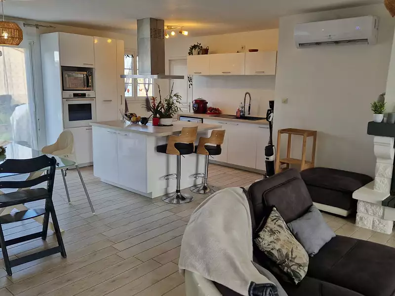 Maison, 99 m²
