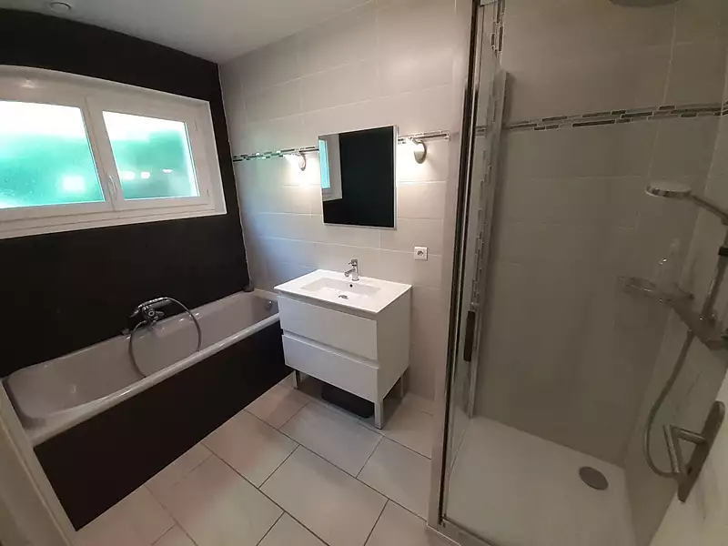 Maison, 215 m²