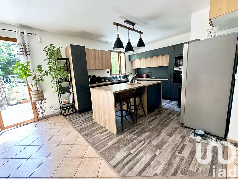 Maison, 165 m²