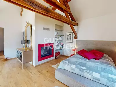 Maison, 225 m²